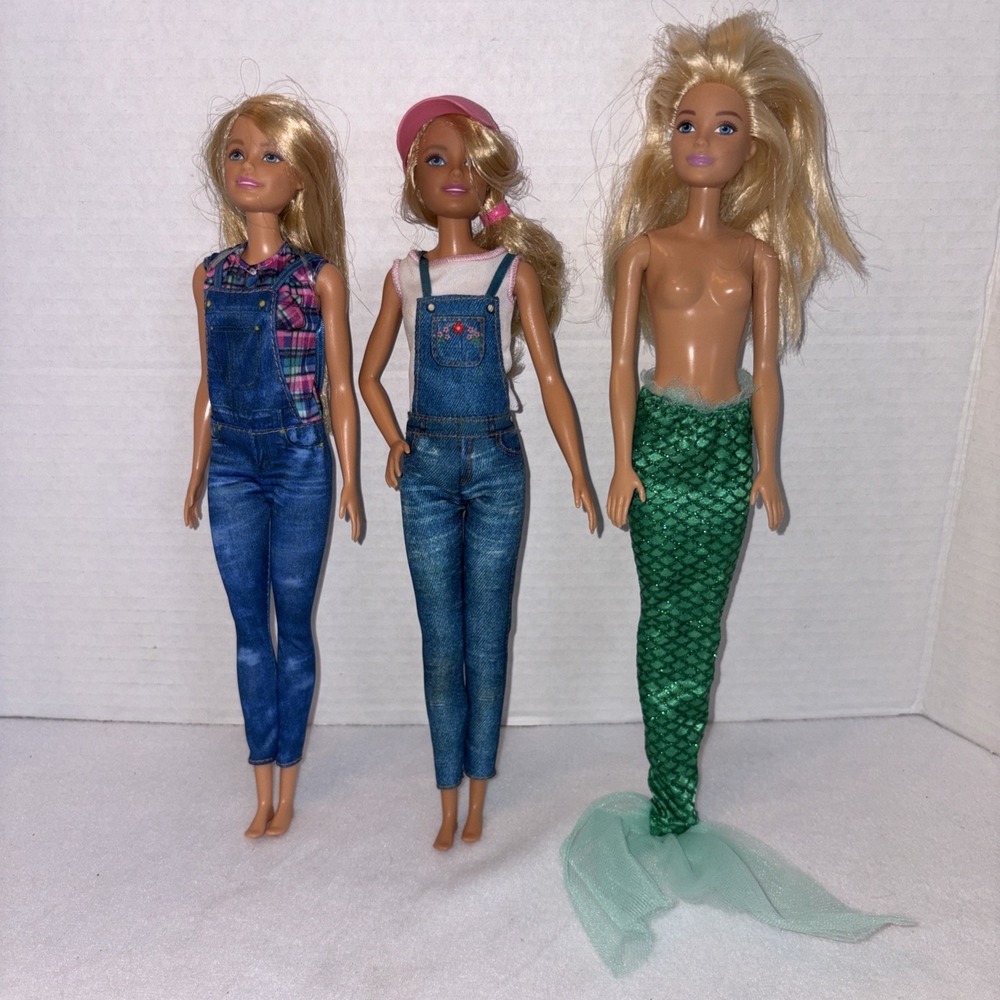 Mattel Barbie  Fashionista Dolls 2015 Set of Two  Plus An Extra Barbie